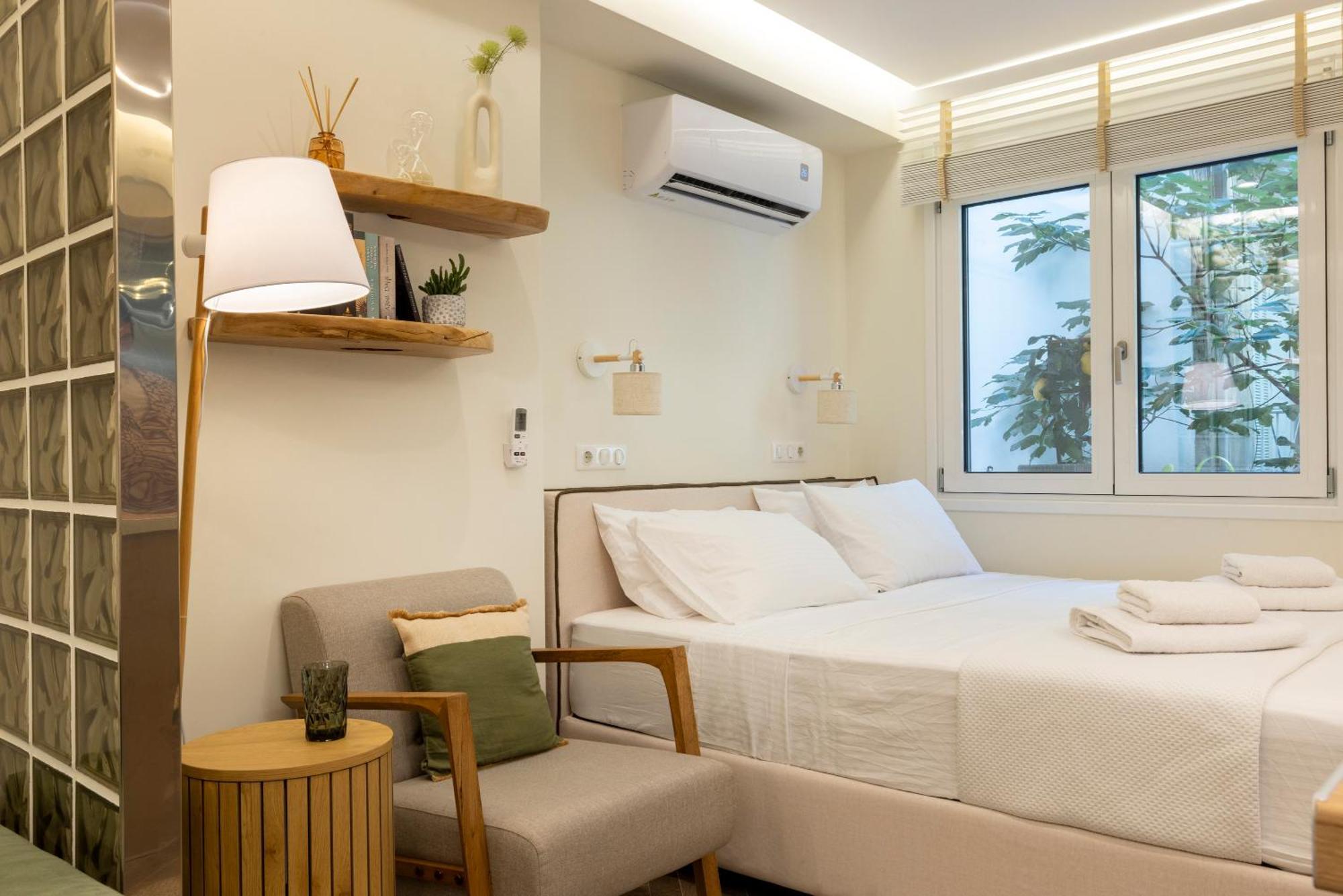 Studio Flat 21 At Evangelismos Metro Stn Athens Exterior photo